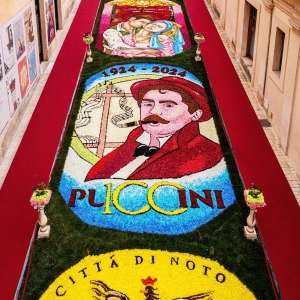 Infiorata 2024: hołd dla Giacomo Pucciniego w Noto